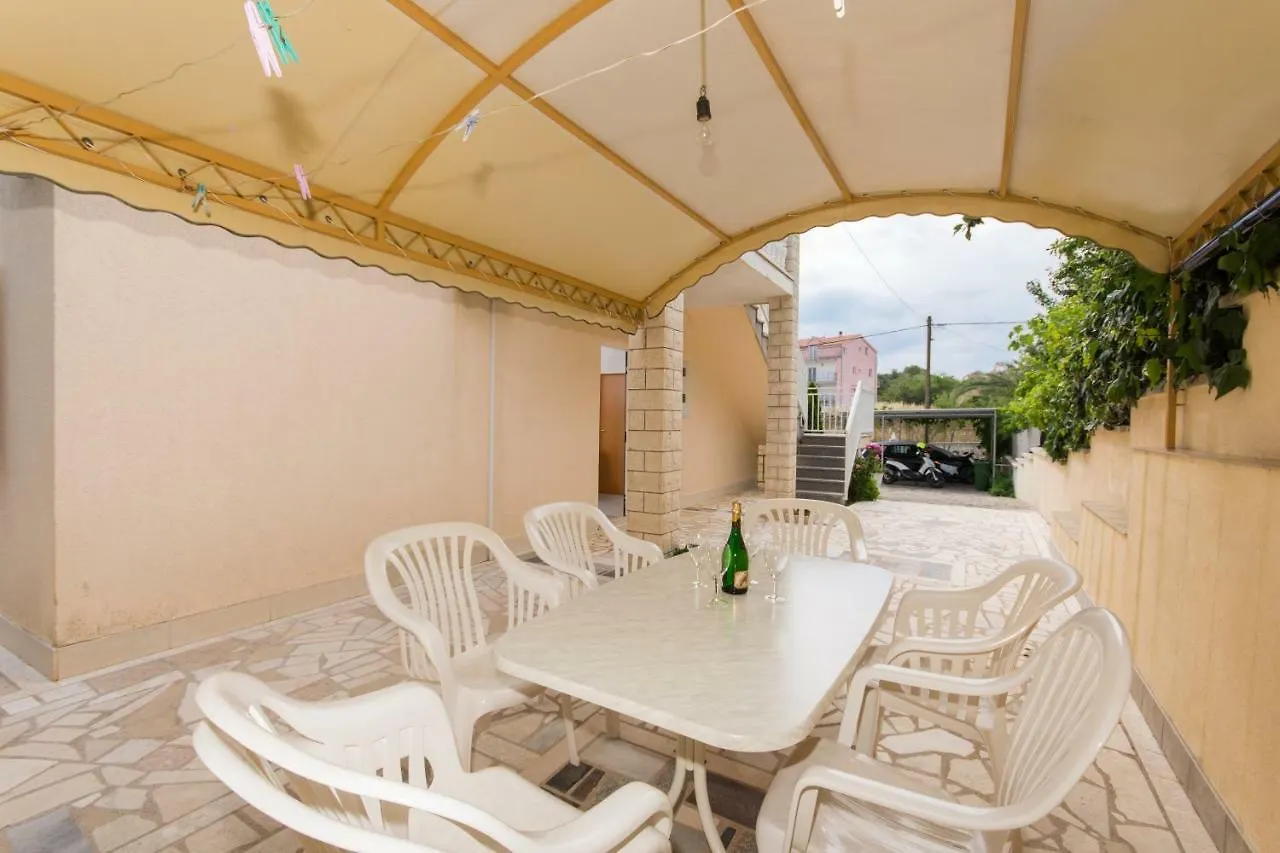 Apartment Villa Nella Bella Trogir 0*,