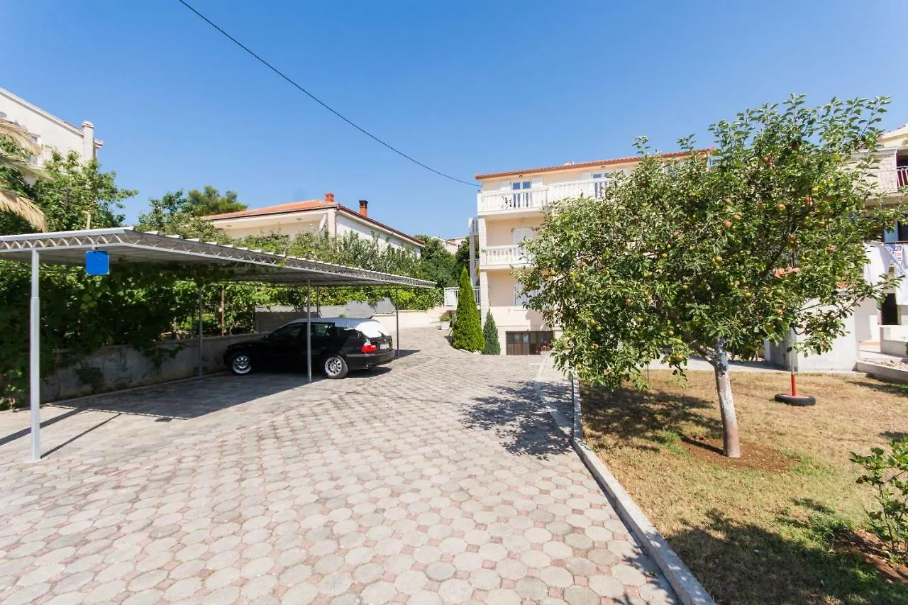 Apartment Villa Nella Bella Trogir Croatia