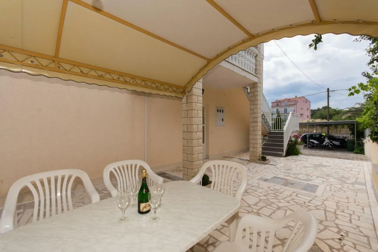 Apartment Villa Nella Bella Trogir