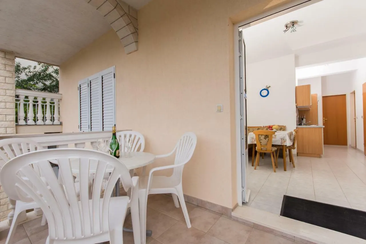 Apartment Villa Nella Bella Trogir Croatia